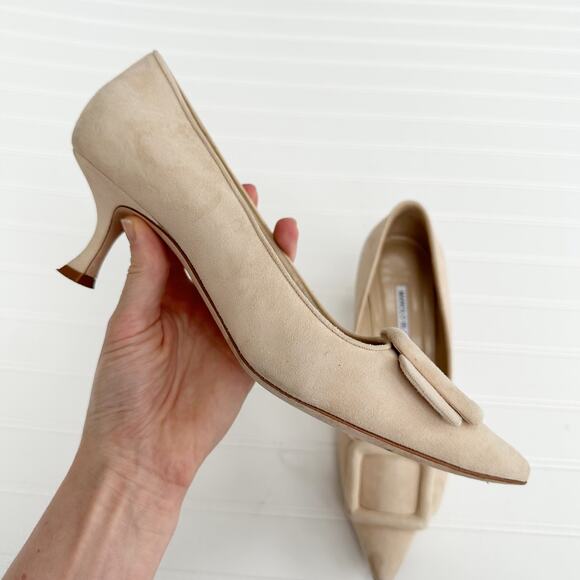Manolo Blahnik Maysale Suede Tan Buckle Kitten Heel Pumps Nude Pointed Toe 40 - Picture 8 of 10